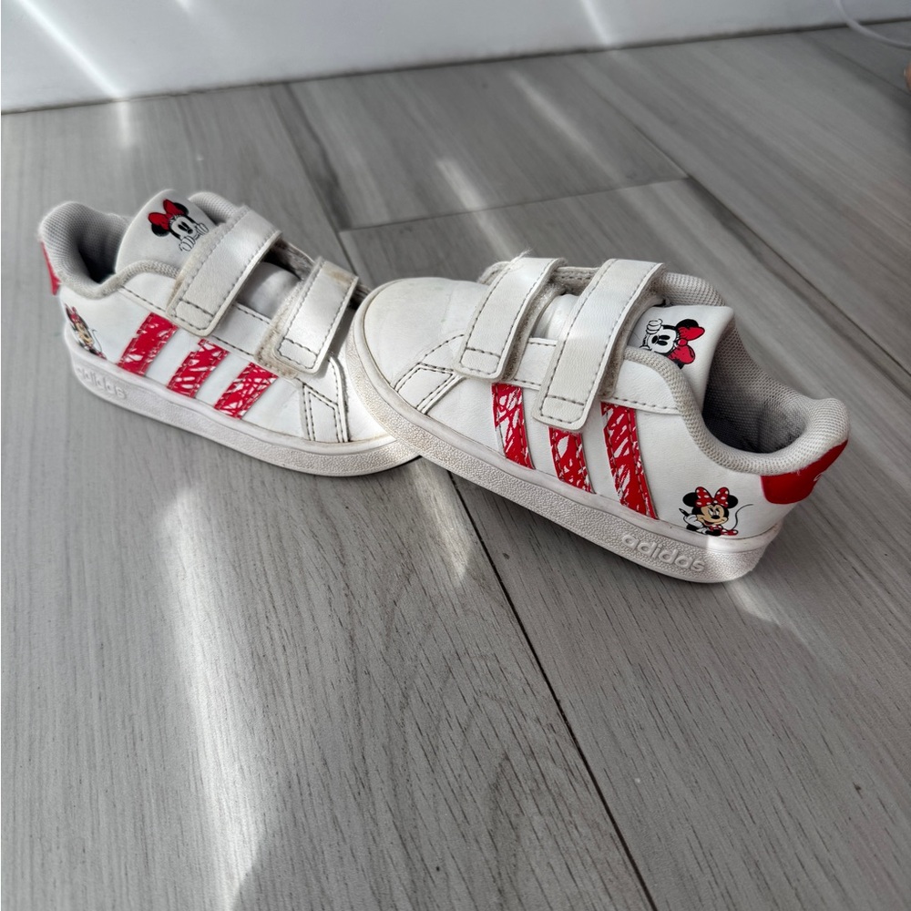 COPY - adidas Disney X Grand Court I Minnie Mouse 6k